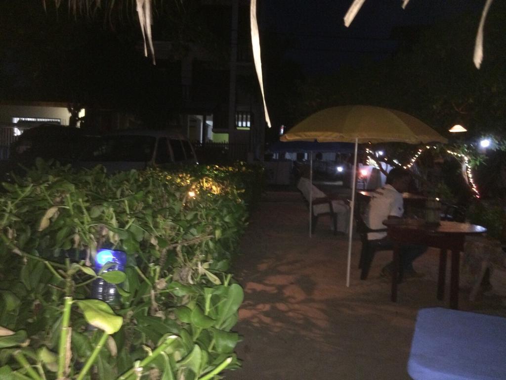 Sea Side Guest House Tangalle Exterior foto
